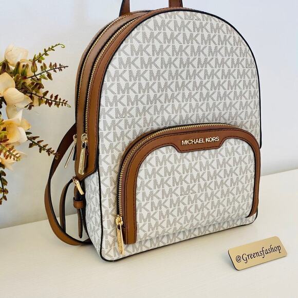 NWT Michael Kors Jaycee Medium Zip Pocket Backpack & wallet vanilla - Picture 3 of 12